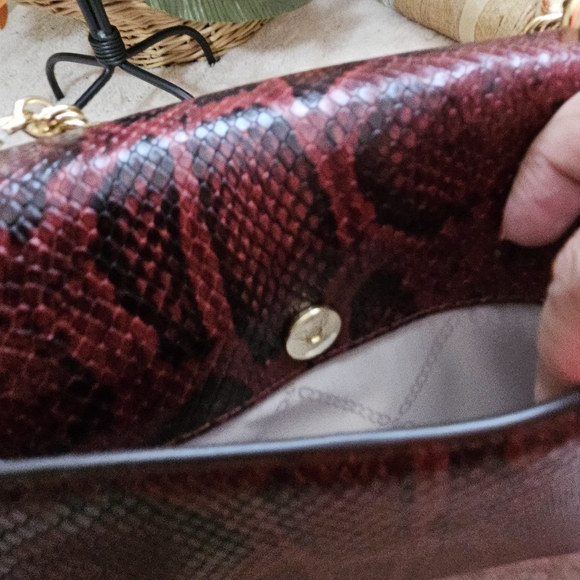 NWT Michael Kors MK Mott Red/black snake skin gold chain flap over bag - Picture 13 of 13
